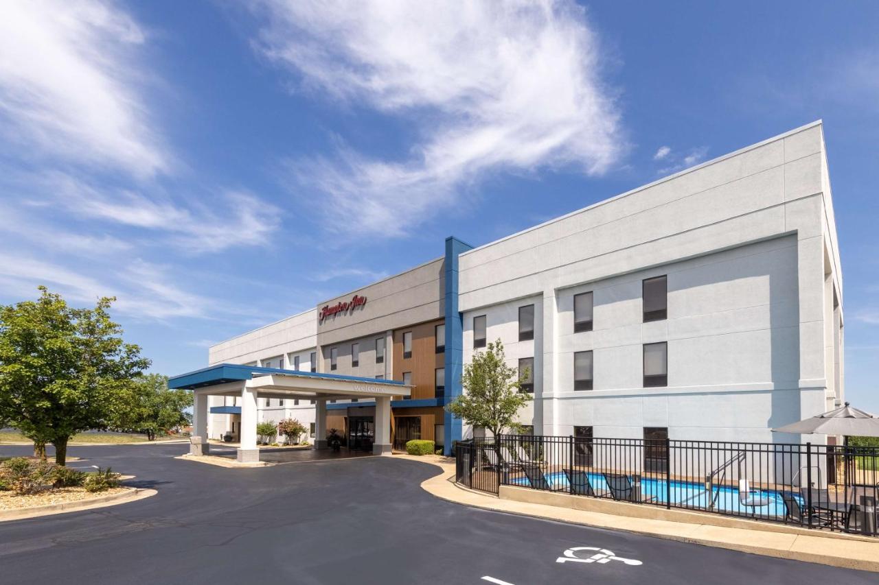 Hampton Inn Saint Robert Exterior photo