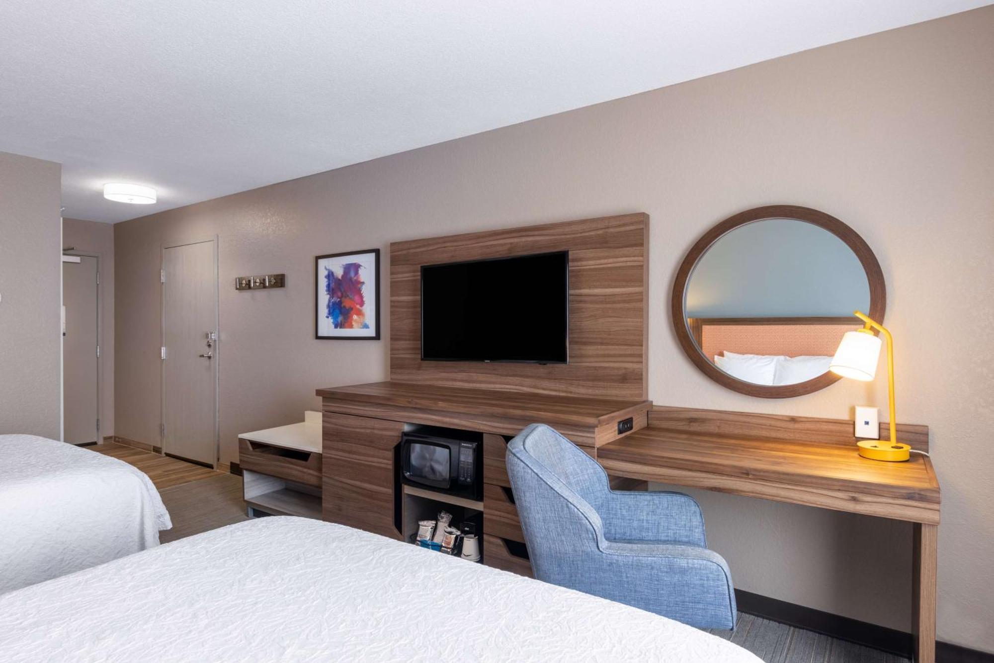 Hampton Inn Saint Robert Exterior photo