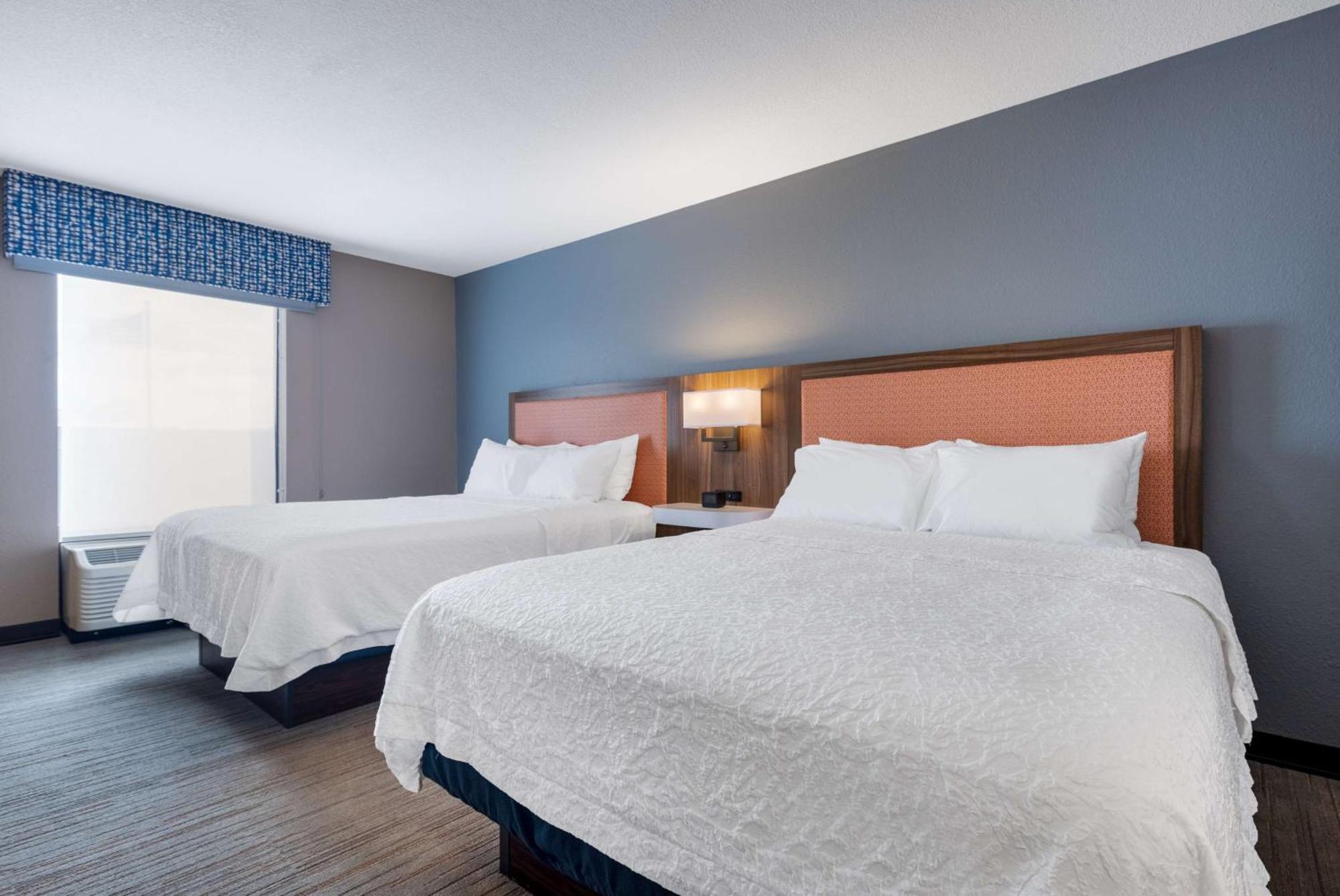 Hampton Inn Saint Robert Exterior photo