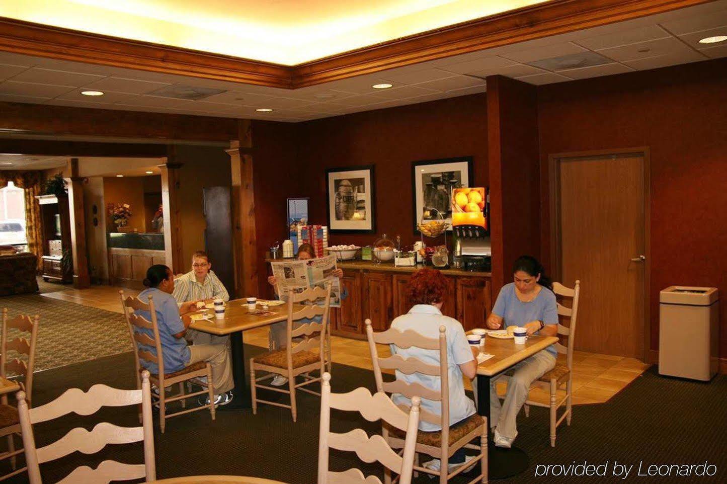 Hampton Inn Saint Robert Restaurant photo